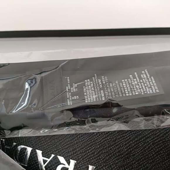 Authentic Prada Black silk Men's Tie - Picture 5 of 5